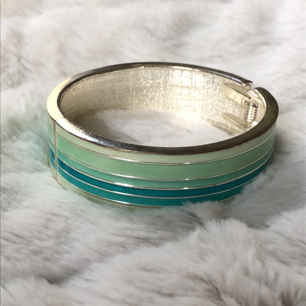 2/$25! ⭐️ Striped enamel bracelet